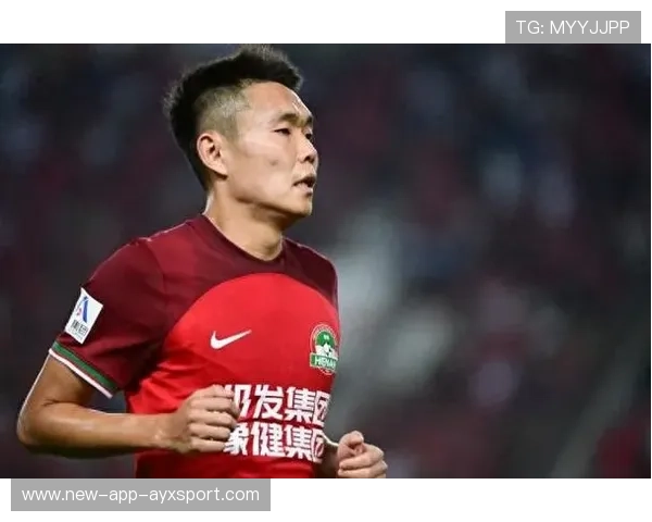 河南队王上源长传助攻，前锋建功反超比分