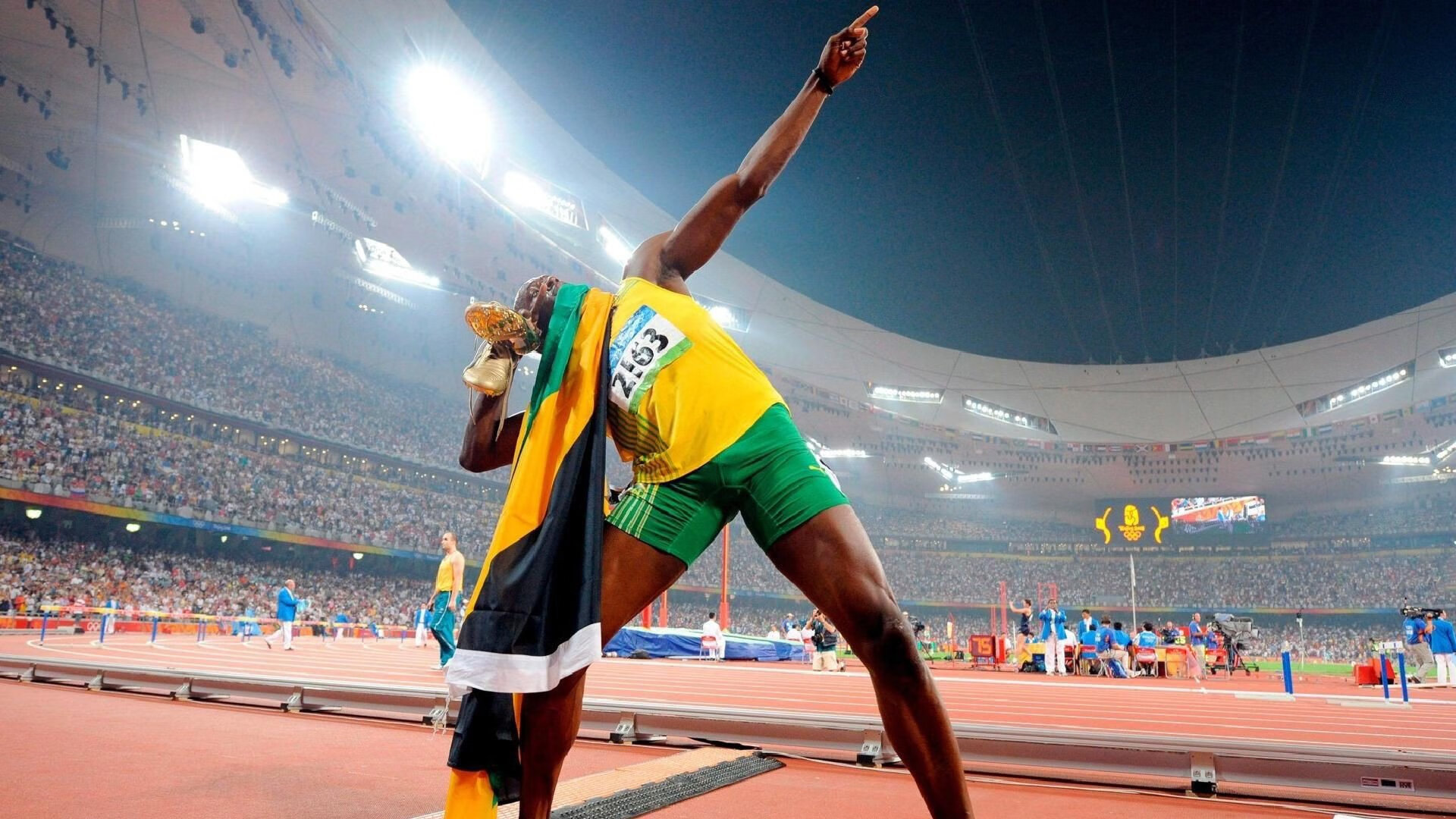 老年门球团体赛 精准击球成为“银发赛场”焦点